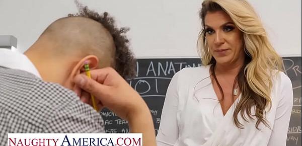  Naughty America - Professor Kayla Paige knows how to teach